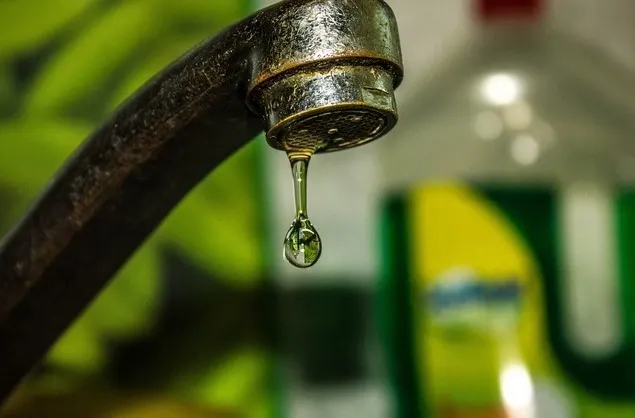 Restricții la apă în plină caniculă! Alimentarea a fost oprită temporar în mai multe localități din Prahova
