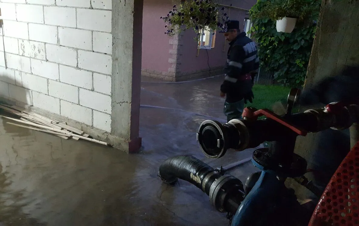 Prahova, sub COD PORTOCALIU  de inundații