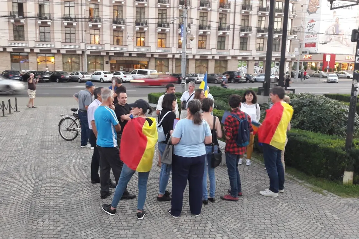 VIDEO Protest firav anticorupție și la Ploiești