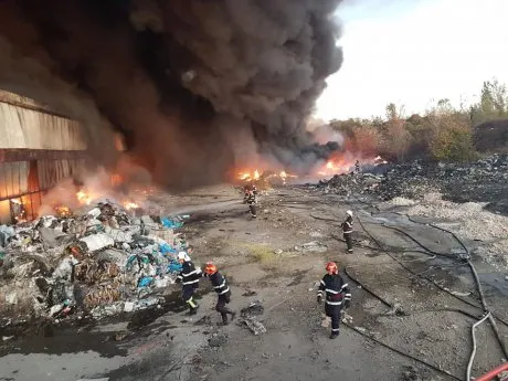 Amănunte cutremurătoare în cazul incendiului de la Urban ICIM! Depozitul ”fantomă” de la Ploiești| VIDEO