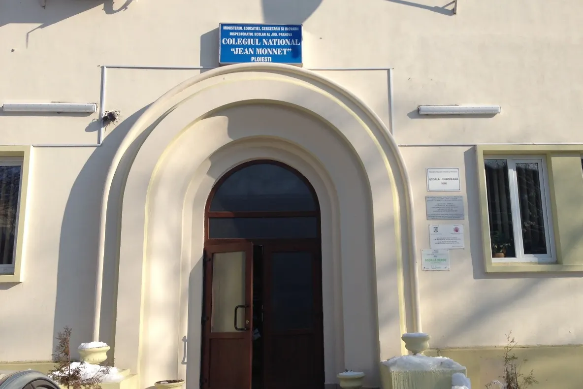 Colegiul "Jean Monnet" va fi rebotezat Colegiul Naţional Pedagogic "Regina Maria" Ploieşti