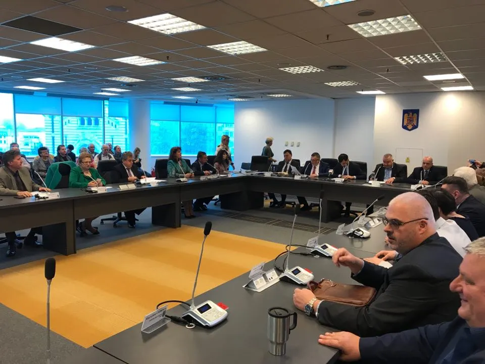 VIDEO| CL Ploiești a respins proiectul privind penalizarea ploieștenilor care nu colectează selectiv. Decizia finală se ia joi la ADI Deşeuri