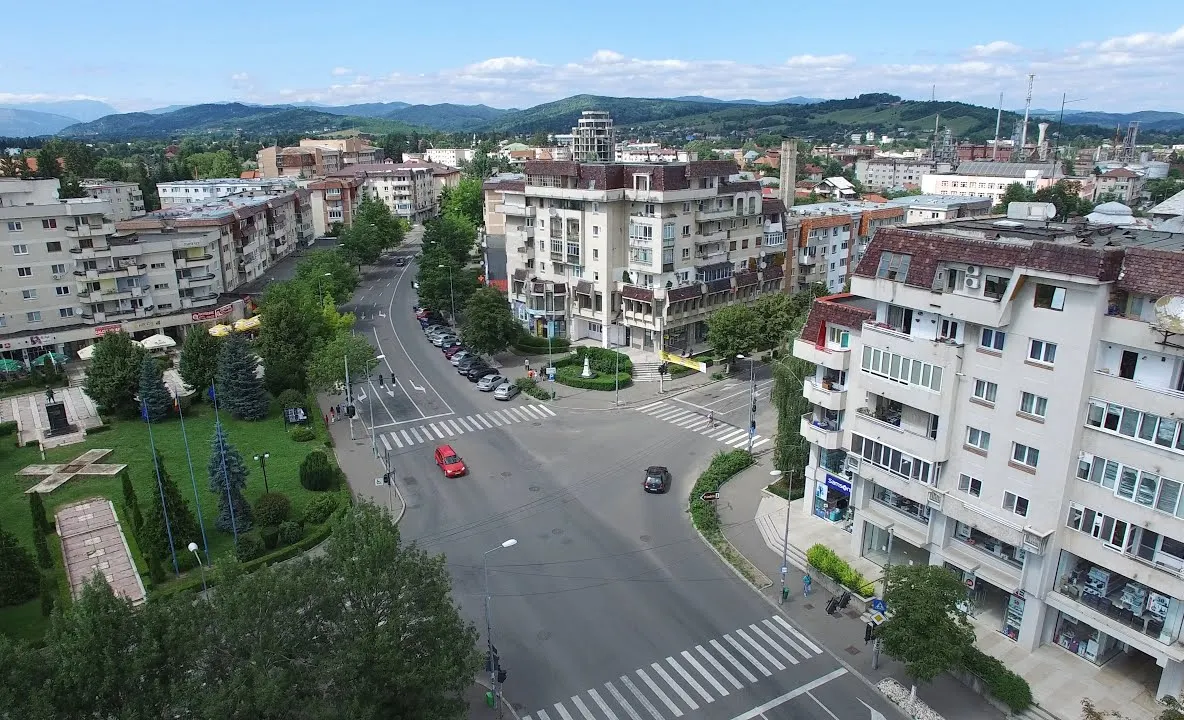 Femeie lovită pe trecerea de pietoni, în Câmpina