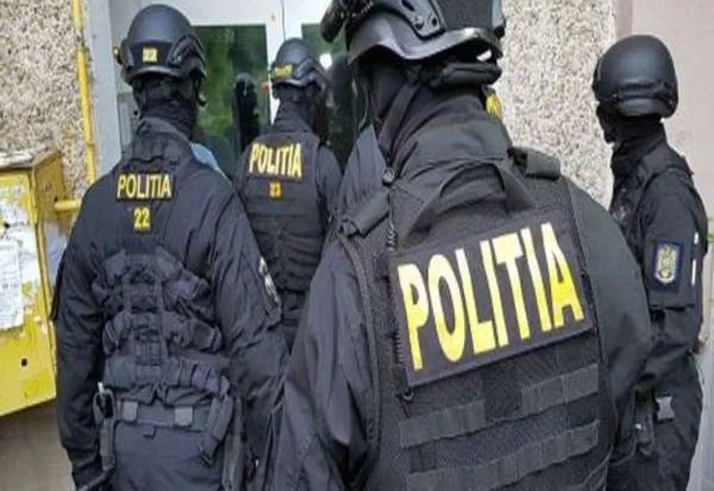 Percheziții în Ploiești la persoane bănuite de contrabandă  cu articole pirotehnice