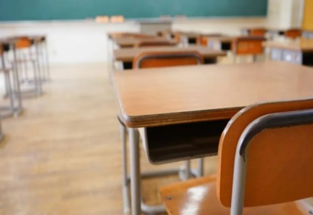 Şase copii străini învaţă limba română într-un liceu din Ploieşti