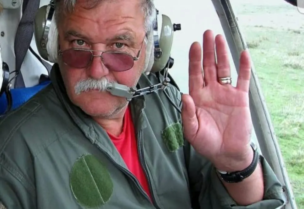 Unul dintre cei mai cunoscuți instructori de aviație din România, mort într-un accident, în Prahova
