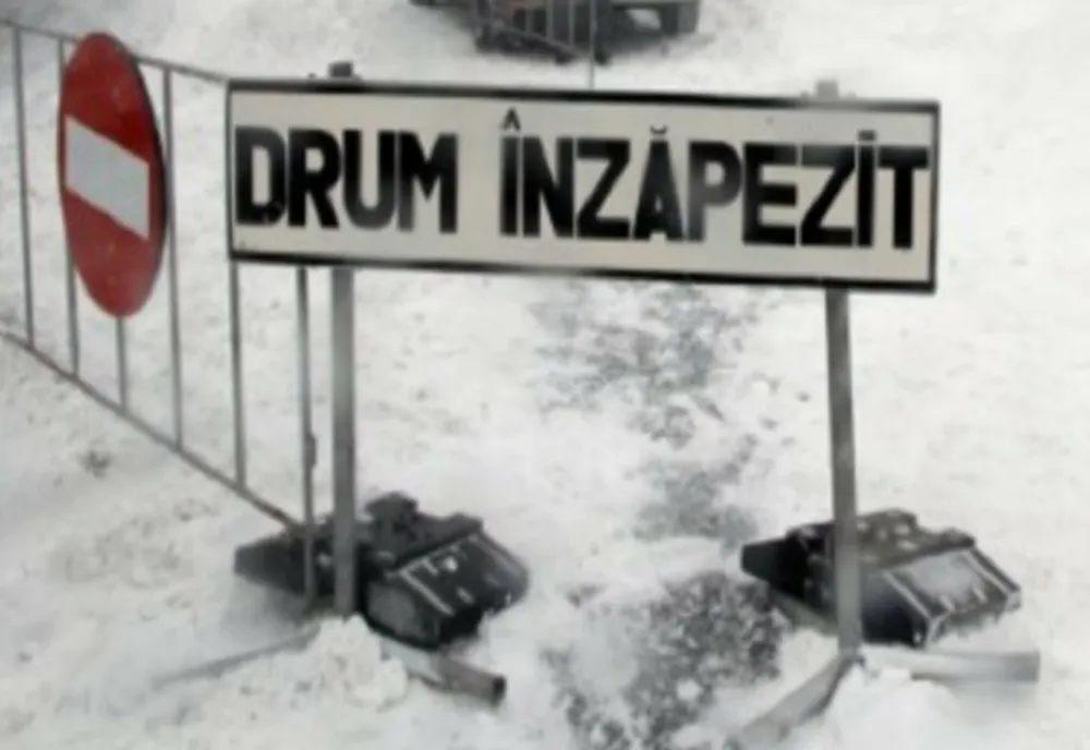 Drumul care duce spre Cota 1400 din Sinaia, închis din cauza vremii