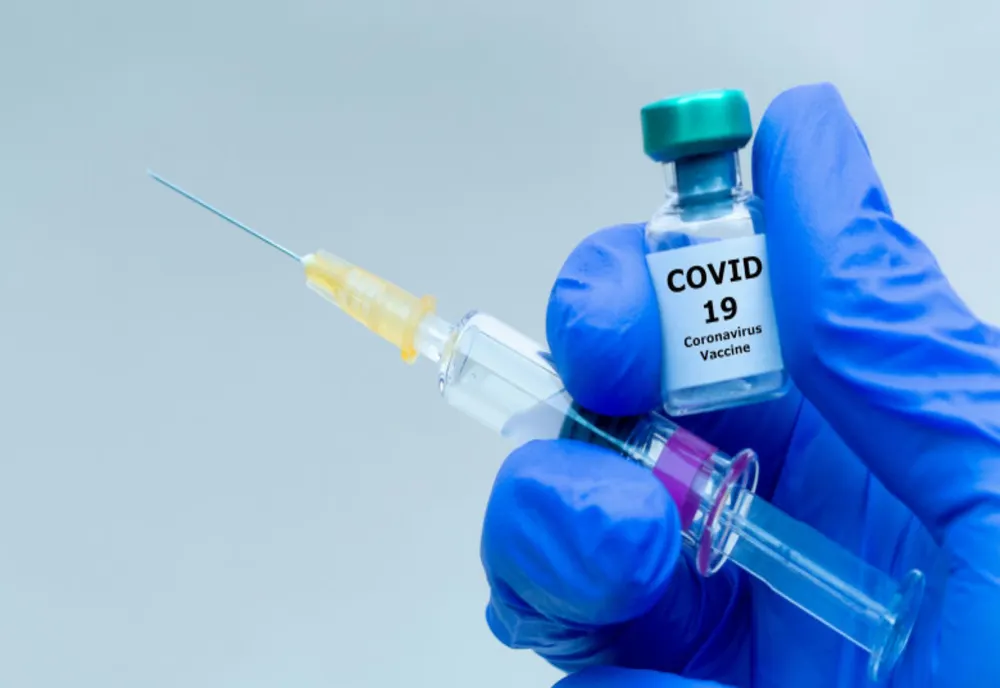 Aproape 4.600 de prahoveni s-au imunizat împotriva COVID