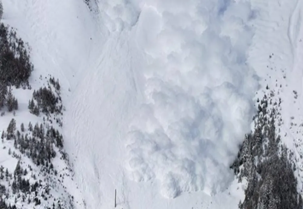 Risc mare de avalanșe în munții Ciucaș