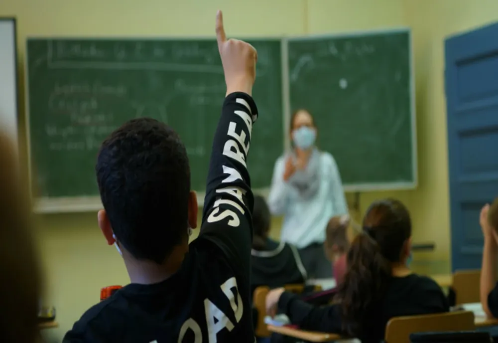 Școlile din Ploiești se redeschid în scenariul galben