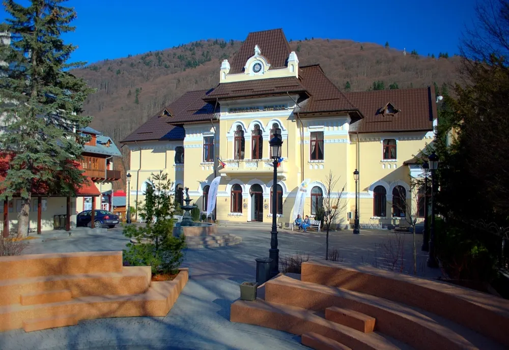 Sinaia a intrat în scenariul 3. Ce restricții intră în vigoare