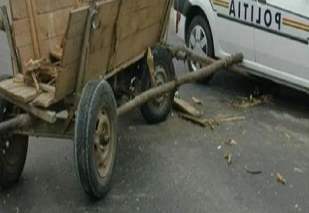 Prahova. Femeie transportată la spital după ce căruța în care se afla s-a răsturnat