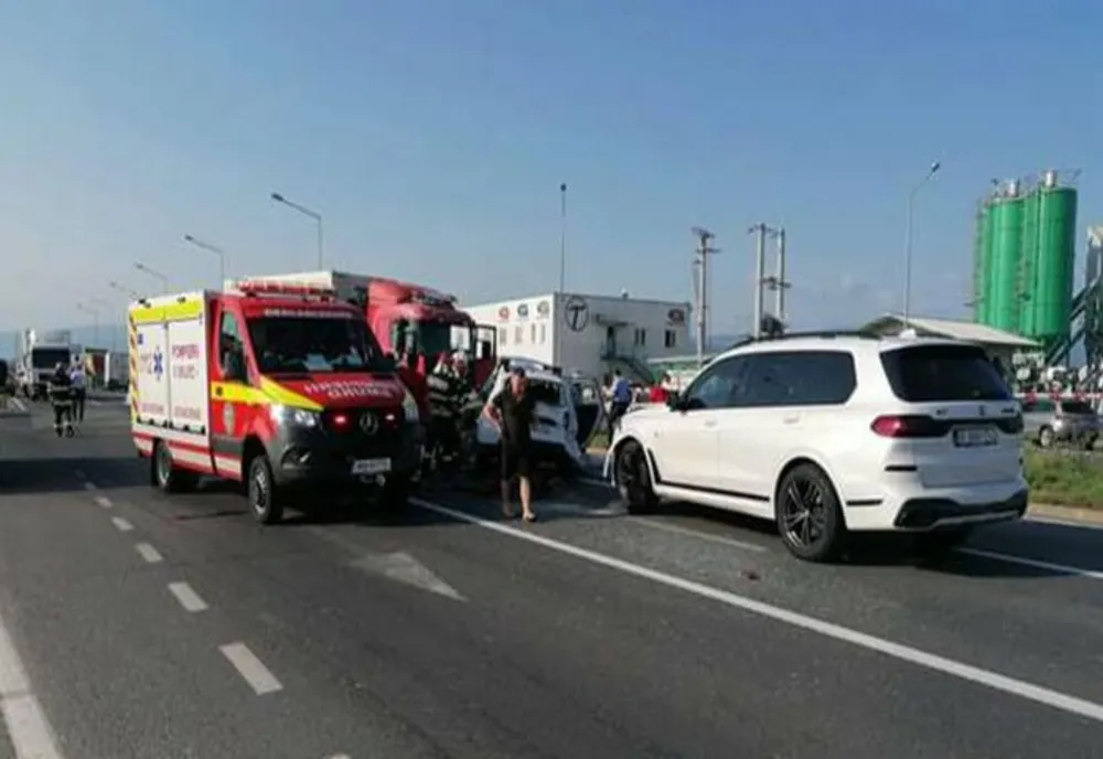 Patru persoane dintr-o mașină cu număr de Prahova și-au pierdut viața la Sibiu