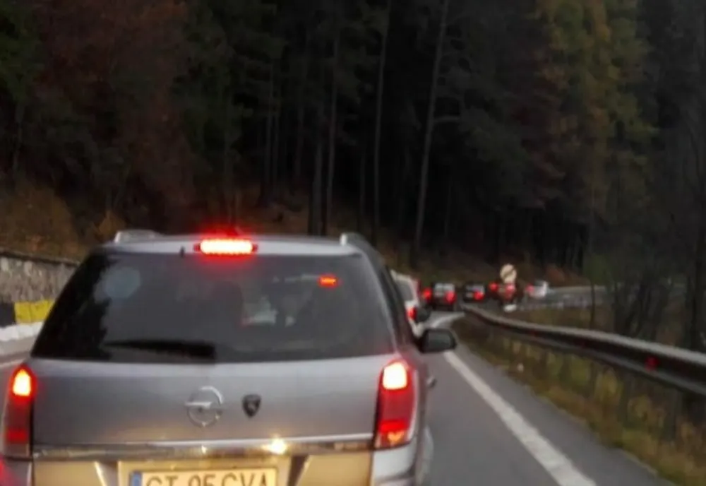Aglomeratie la Comarnic, încă de dimineața