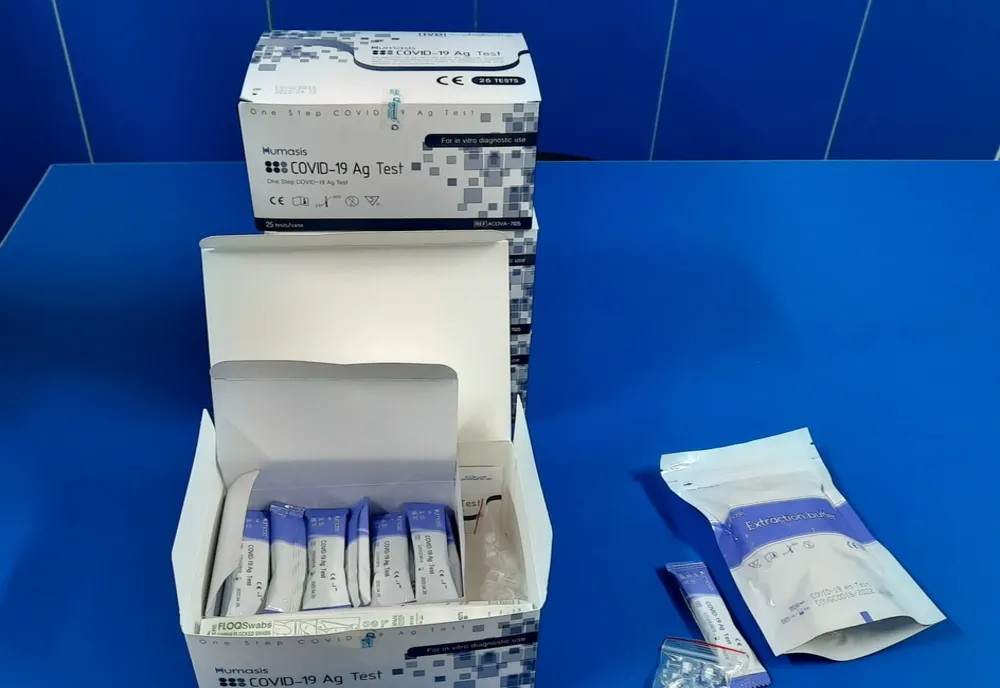 10.000.000 de teste de salivă vor fi recepționate astăzi și distribuite inspectoratelor școlare 