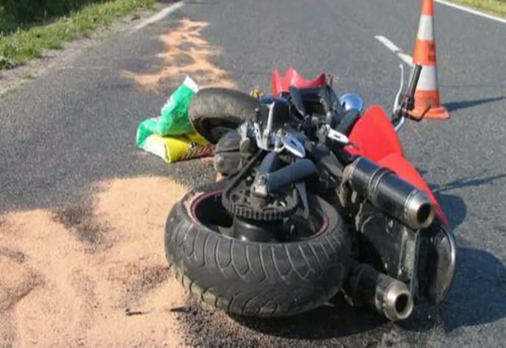 Prahova. Motociclist de 16 ani, rănit într-un accident rutier la Mizil