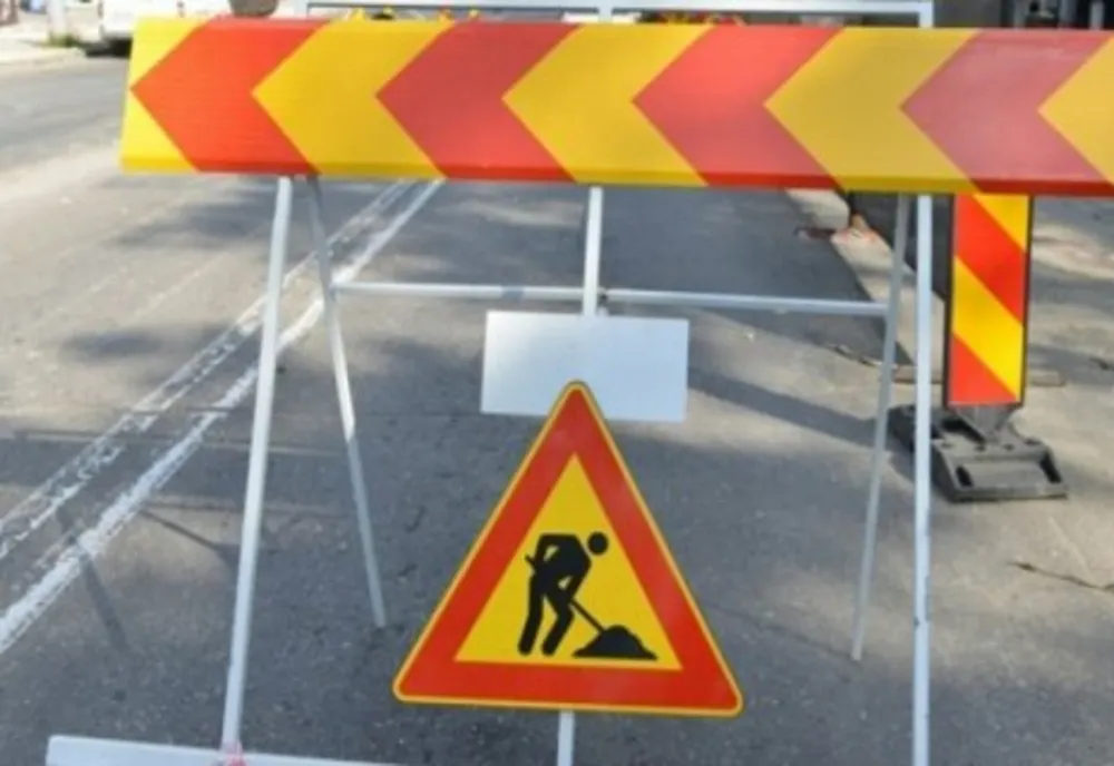 Restricții pe DN1, la Sinaia, începând de astăzi. Circulația se va desfăşura alternativ 