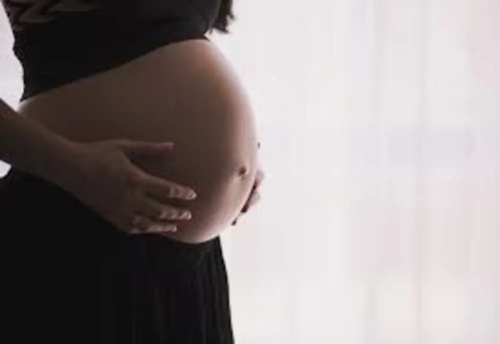 Bani de la stat pentru mame şi nou-născuţi! Anunțul făcut de ministrul Familiei