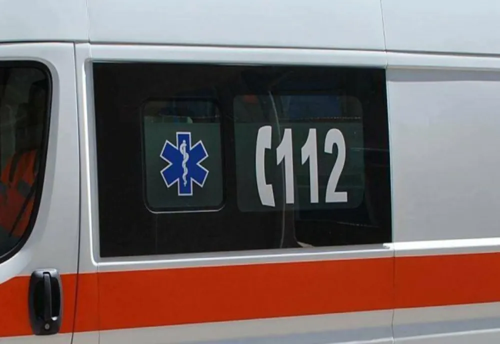 Copil de 10 ani, lovit de maşină pe un drum din Prahova 