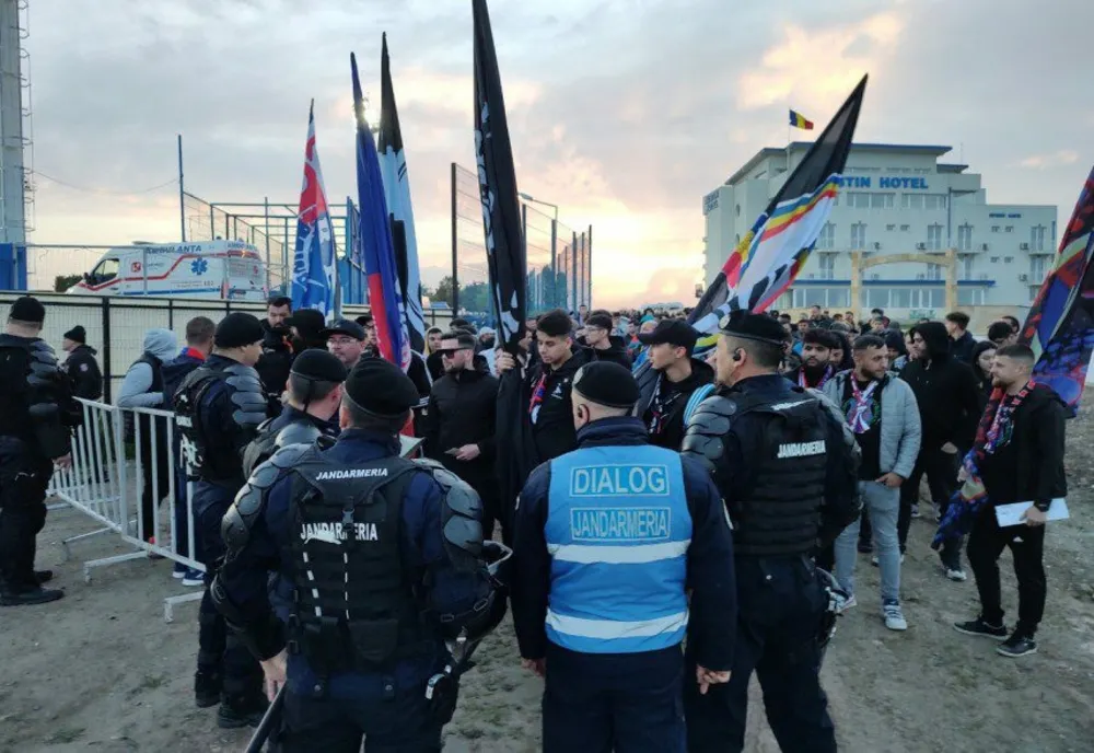 Meci de fotbal AFC Chindia Târgovişte şi FC Voluntari. Măsuri de ordine publică la Stadionul "Ilie Oană" din Ploieşti