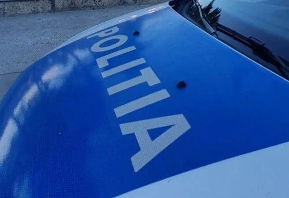 Prahova. Tineri drogați, reţinuţi după o urmărire pe DN1B