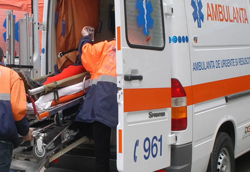 Prahova. Trei persoane, inclusiv un copil, au fost rănite în urma unui accident provocat de un şofer băut