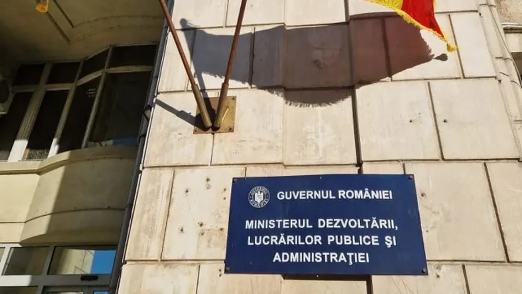 Manevră mascată. Salarii mărite în secret la Ministerul Dezvoltării în timp ce medicii ies în stradă