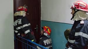Femeie găsită decedată într-un apartament din Ploiești