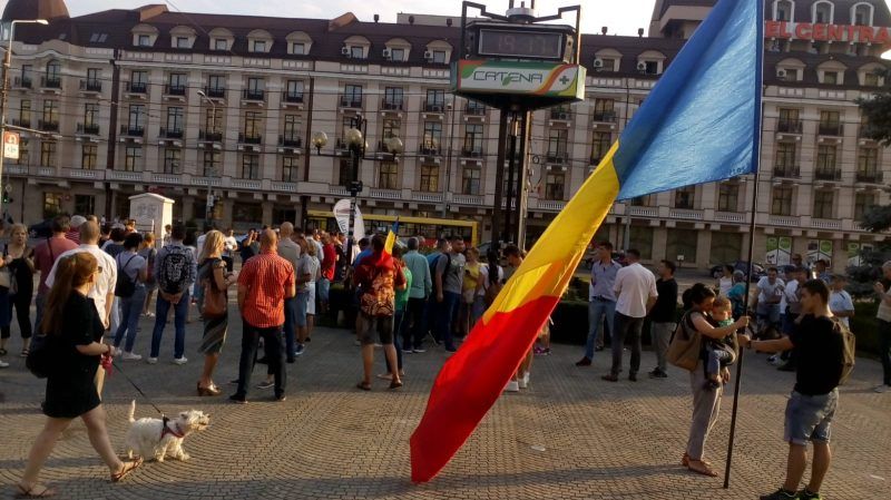 Proteste la Ploiești! S-a scandat ” Dragnea nu uita! Țara  nu este a ta”| FOTO