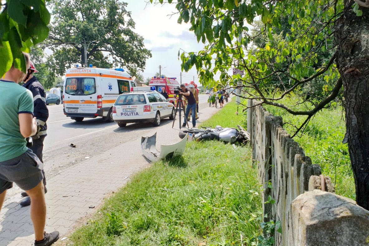 Motociclist rănit grav într-un accident produs pe DN1, în zona localității Puchenii Mari