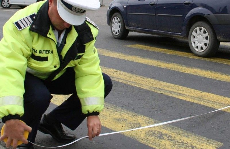 Două femei, lovite pe trecerea de pietoni la Valea Călugărească