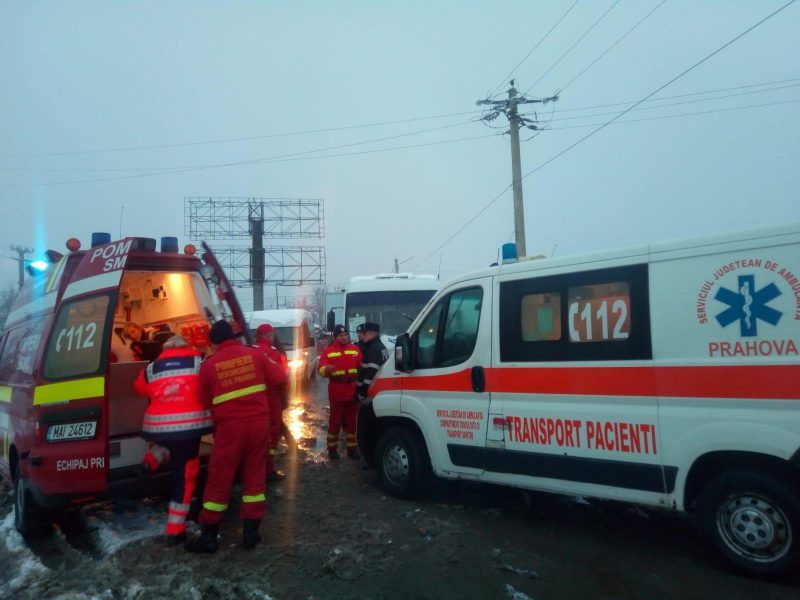 Microbuz cu nouă pasageri, implicat într-un accident în zona localității Florești