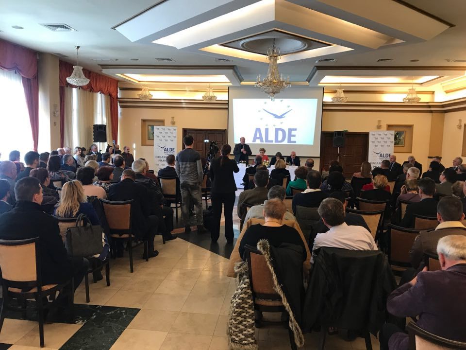 ALDE Prahova, în război cu președintele Tăriceanu: Practica radierilor aduce aminte de anii de tristă amintire ai PCR