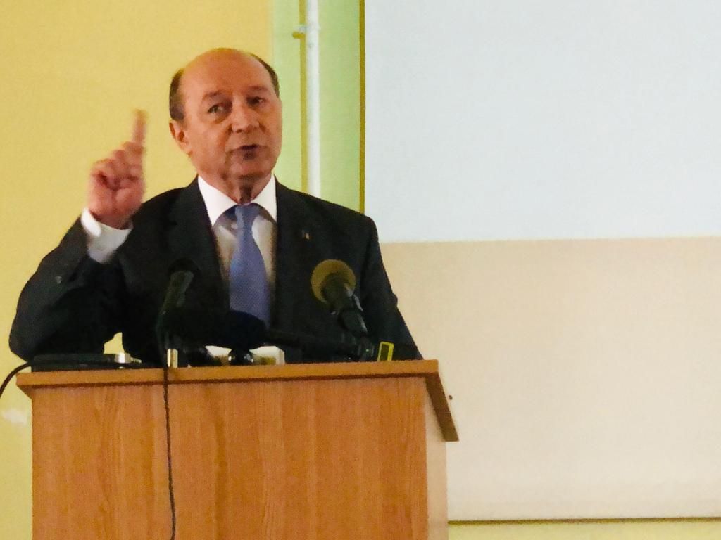 VIDEO Traian Băsescu la Ploiești: Au și englezii o Dăncilă a lor!