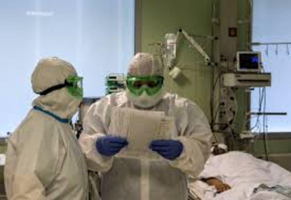 Şase bătrâni infectaţi cu coronavirus dintr-un centru din Prahova au murit