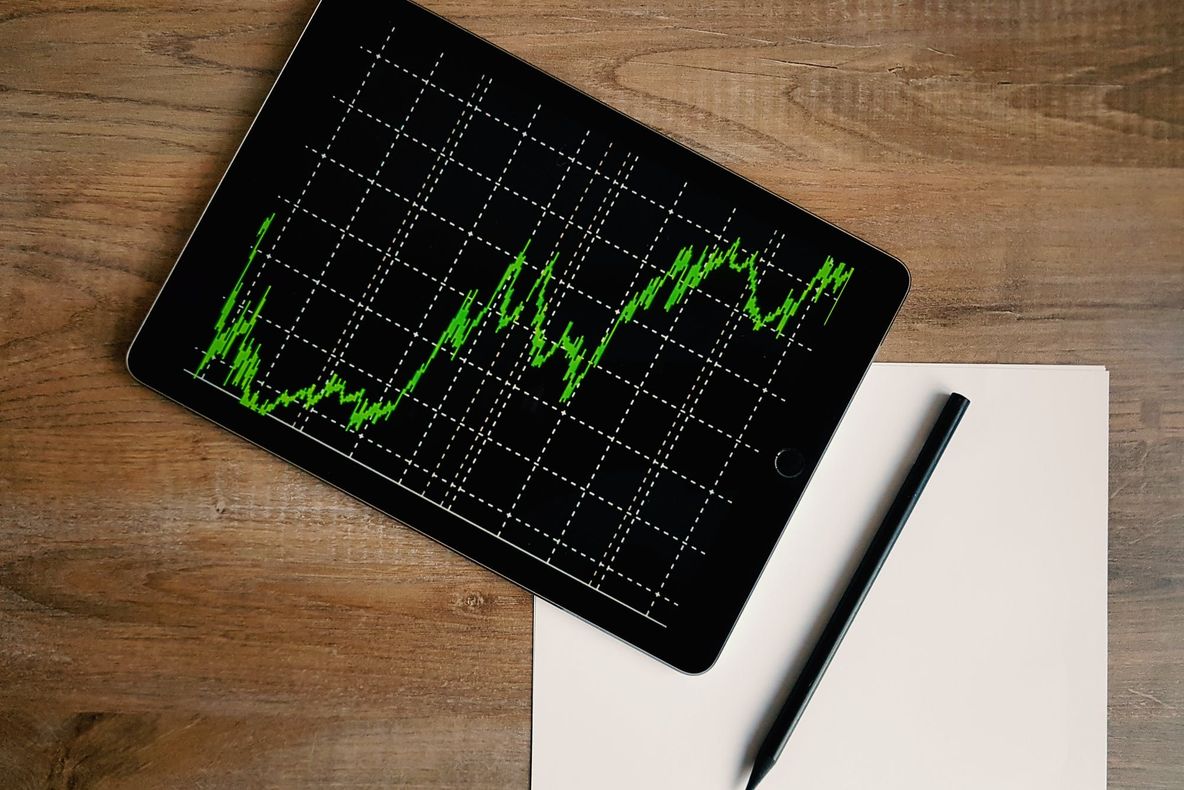 STUDIU TERMENE.RO: 23.29% dintre hotelurile și restaurantele din Prahova solicită certificatul pentru situații de urgență. 15.01% aplică la programul IMM Invest (P)