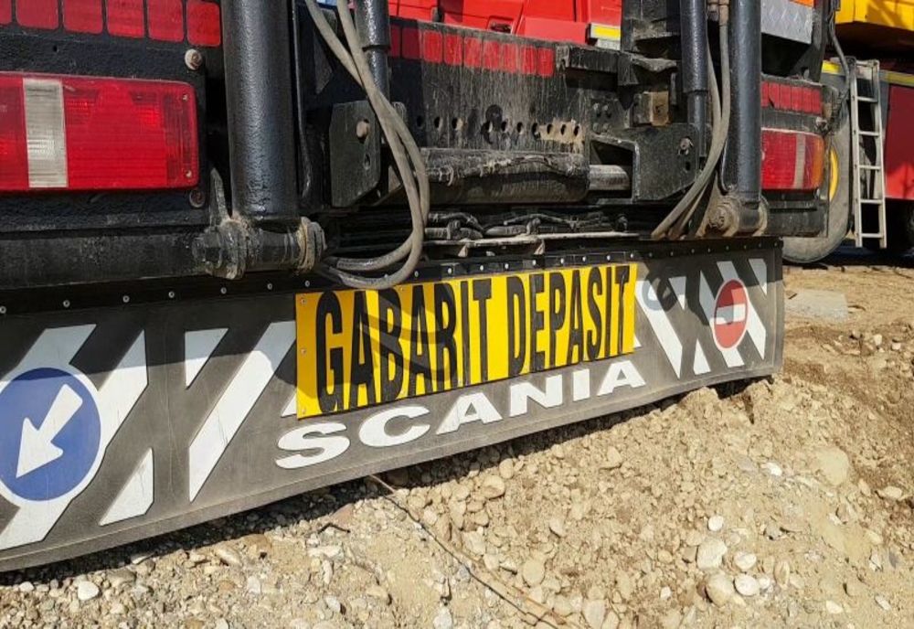 Circulație restricționată pe ruta Fieni - DN 71 - Sinaia - Chiscadaga din cauza unui transport agabaritic