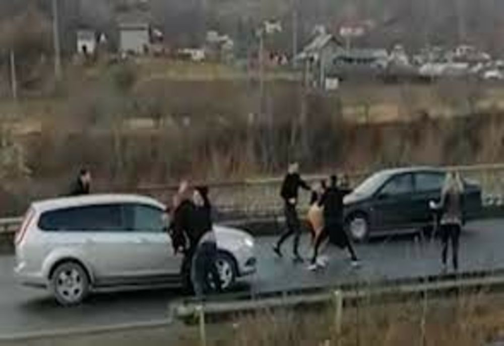 Trei conducători auto și un pasager sancționați de poliție după ce s-au agresat pe DN1!