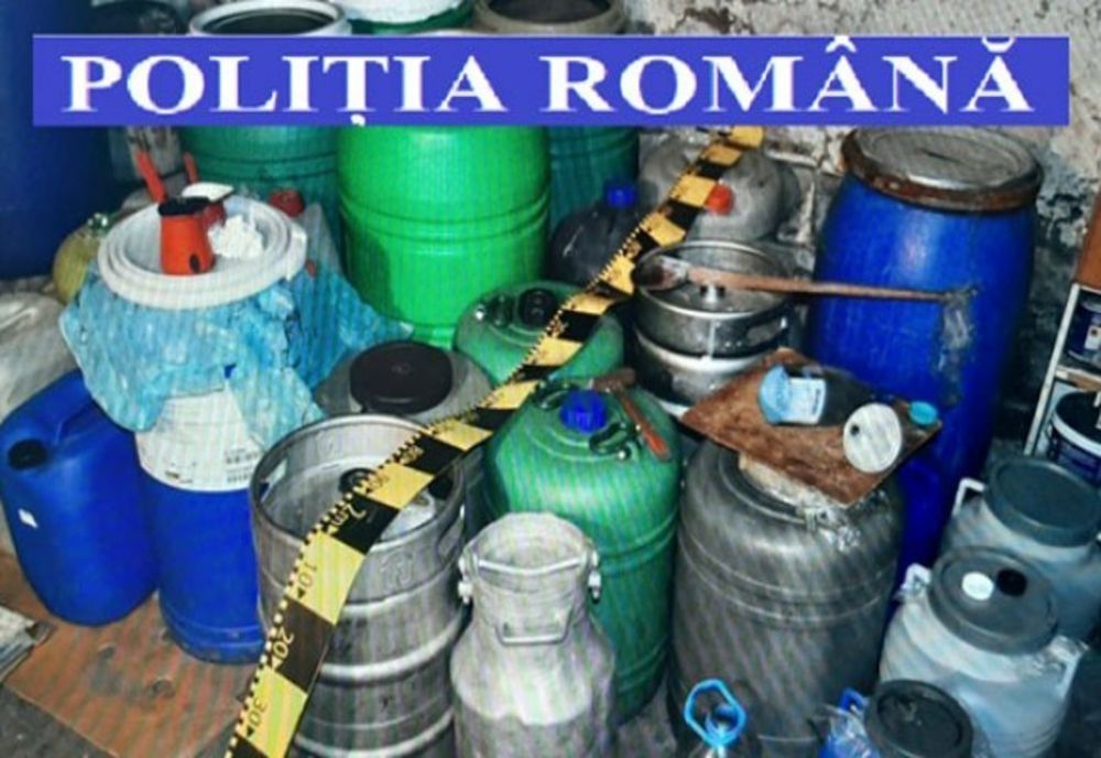 Autoritățile au confiscat peste 1.500 de litri de țuică din gospodăria unui prahovean