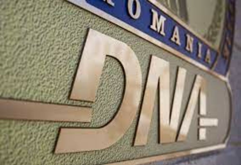 Control judiciar pentru un avocat din cadrul Baroului Prahova pentru infracţiunea de trafic de influenţă