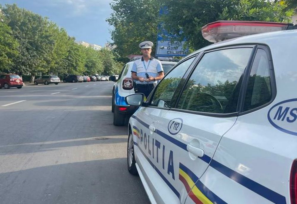 Autotren implicat într-un accident rutier pe DJ 101I, la Păulești. Trafic blocat