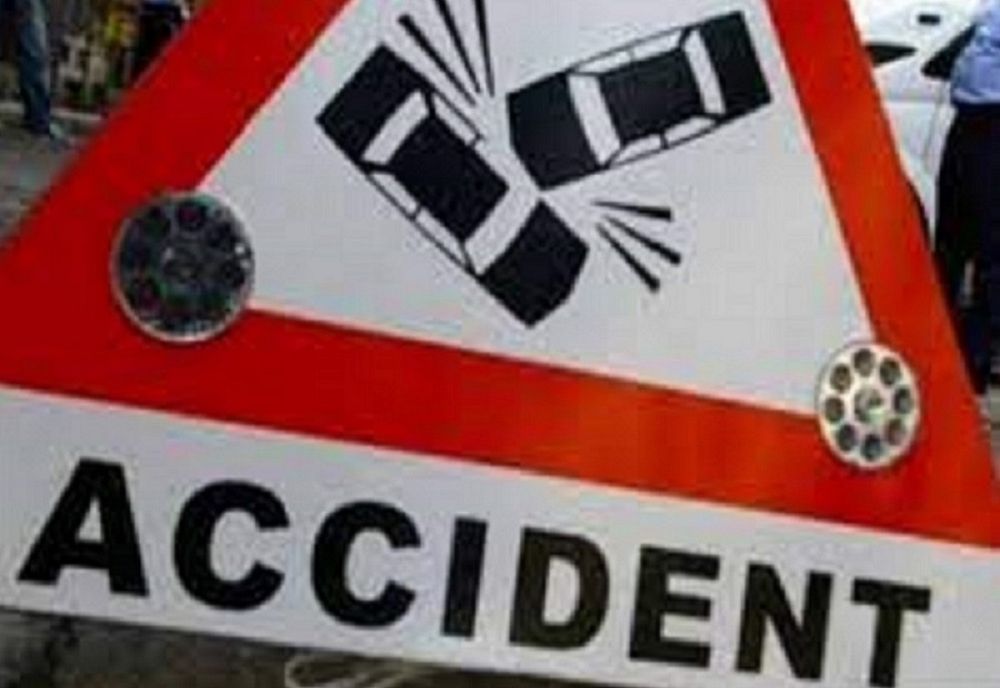 Accident pe DN1 B, la Valea Călugărească. Un bărbat a ajuns la spital
