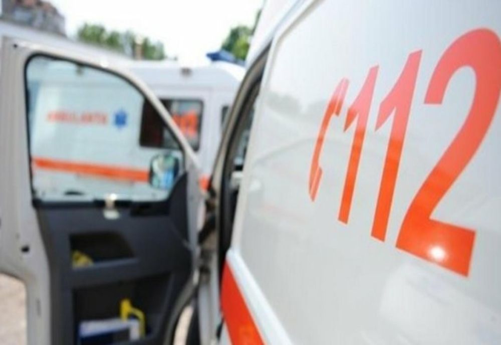 Șase persoane rănite într-un accident produs în dimineața de Florii, în comuna prahoveană Baba Ana