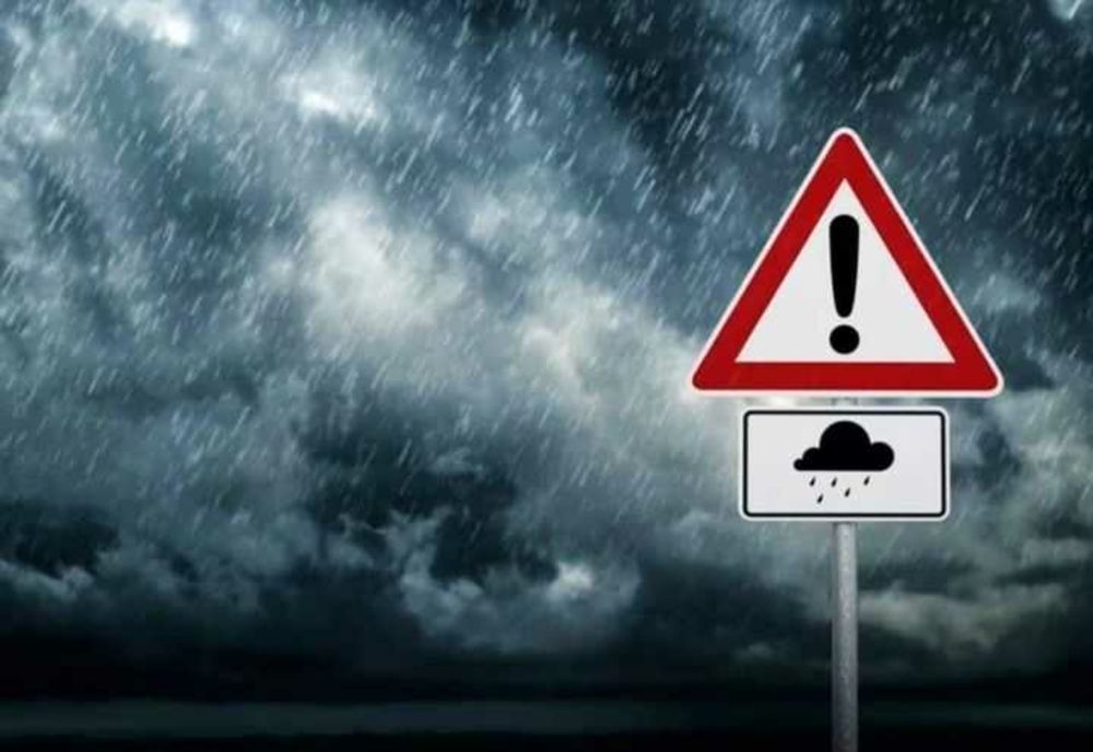 Cod galben de ploaie și polei în București și în mai multe județe. Anunțul meteorologilor