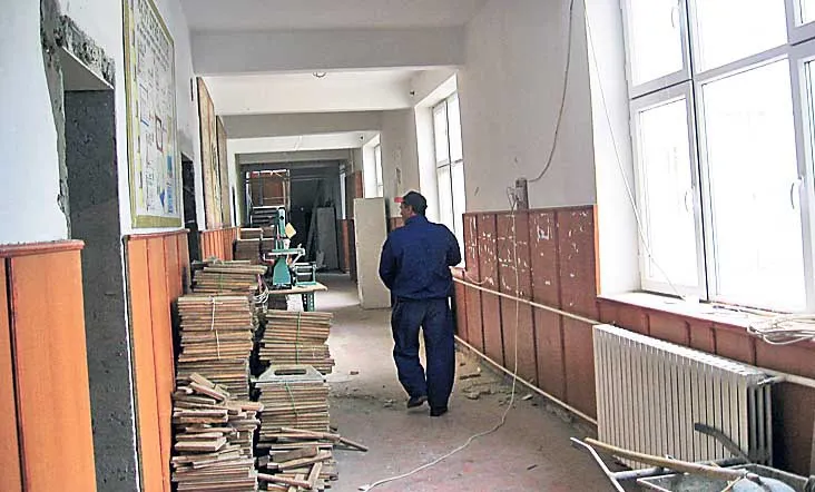 lucrari scoli ploiesti