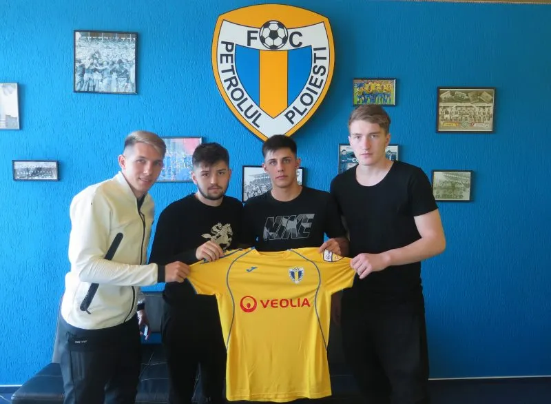 tineri_petrolul