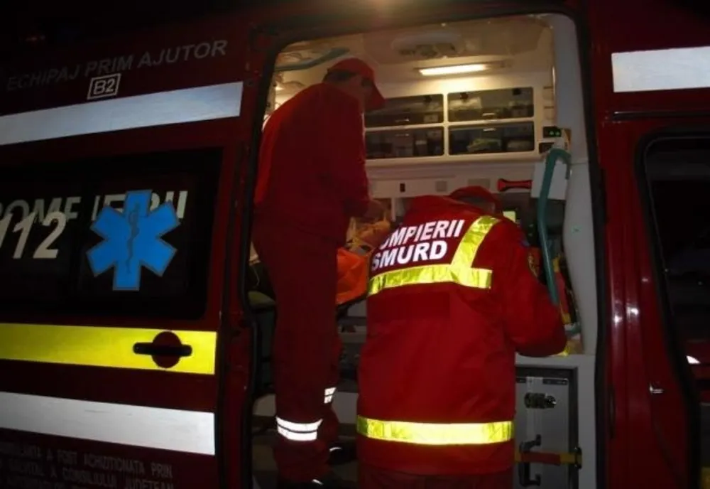 Taximetrist din Ploiești, tâlhărit și înjunghiat de client, în Ajunul Crăciunului 
