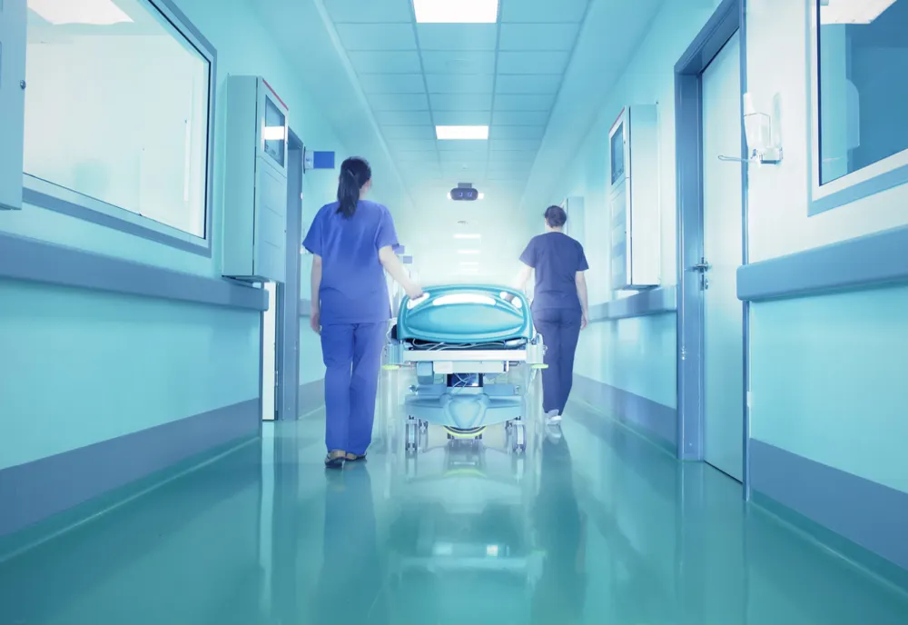 Mort cu zile! Un tânăr în vârstă de 25 de ani a fost plimbat prin 4 spitale şi nu a fost operat! DSP a demarat o anchetă! 