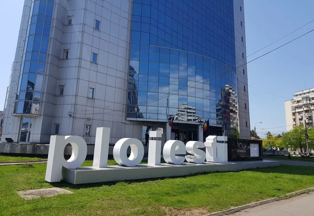 Doi salariați ai Primăriei Ploiești, depistați cu COVID-19