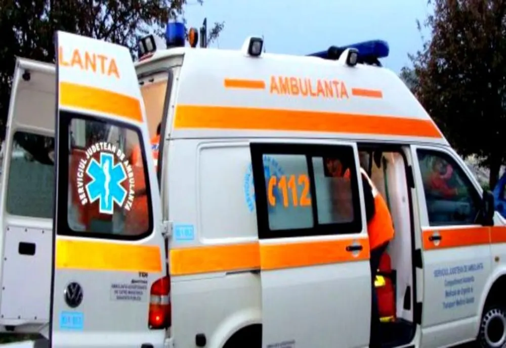 Un bărbat din Ploiești a leşinat în curtea liceului în timp ce mergea spre secţia de votare
